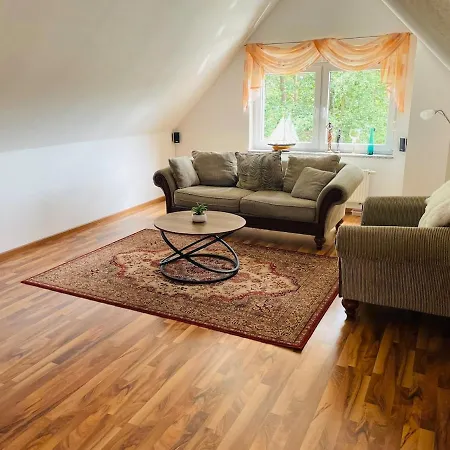 Helle Und Gemuetliche Im Lausitzer Seenland Grunewald