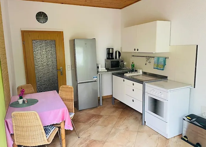 Helle Und Gemuetliche Im Lausitzer Seenland *